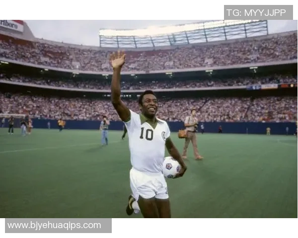 贝利传奇足球生涯回顾：从神奇球场到全球偶像的辉煌历程